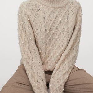 Stunning H&M Pearl sweater